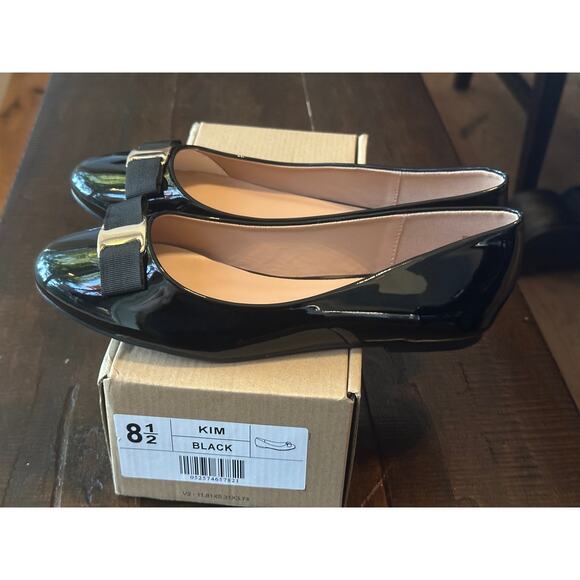 Journee Collection Flats 8.5 Black Patent Silver Buckle Round Toe Ballet - Picture 9 of 9